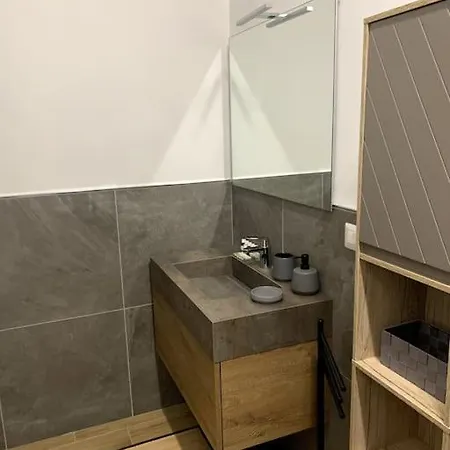 Con Terrazzo Sui Tetti Milanesi Lägenhet *
