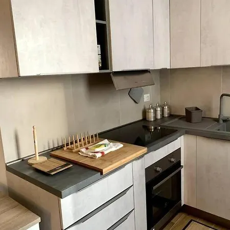 Apartamento Con Terrazzo Sui Tetti Milanesi Milán